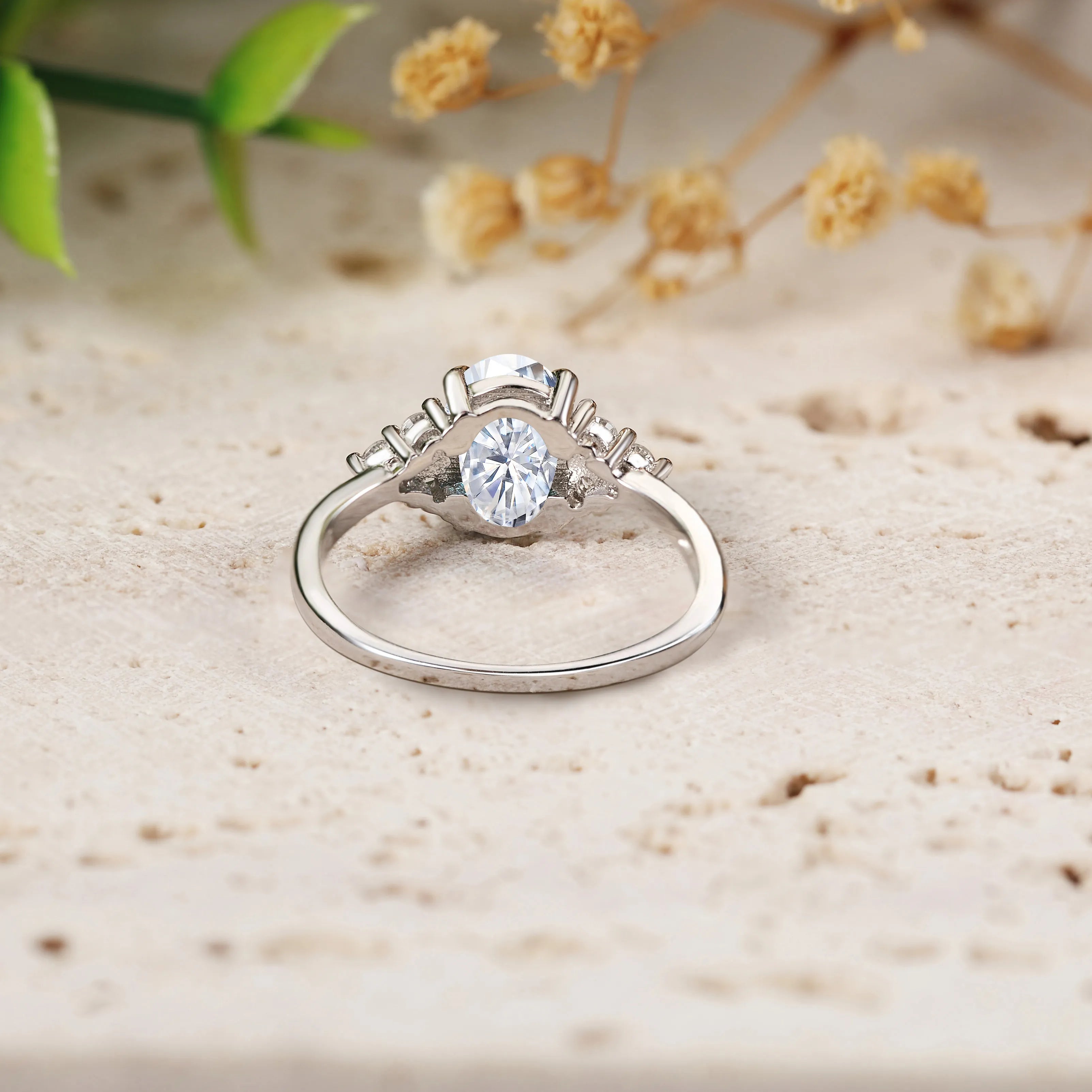 Oval Cut Moissanite Minimalist Classic Engagement Ring