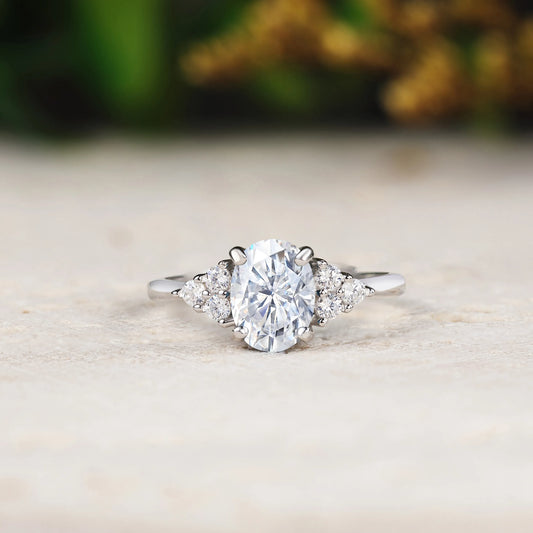 Oval Cut Moissanite Minimalist Classic Engagement Ring