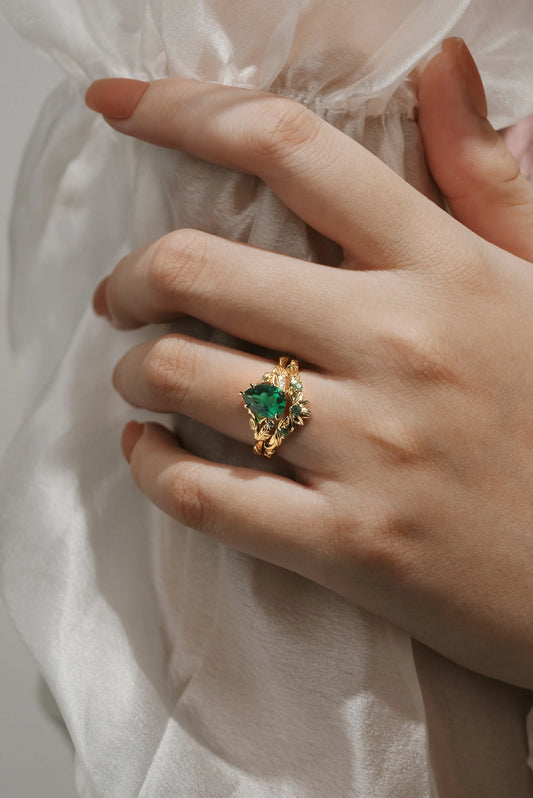 Nature-Inspired African Violet Inspired Emerald Wedding Ring Set 2pcs