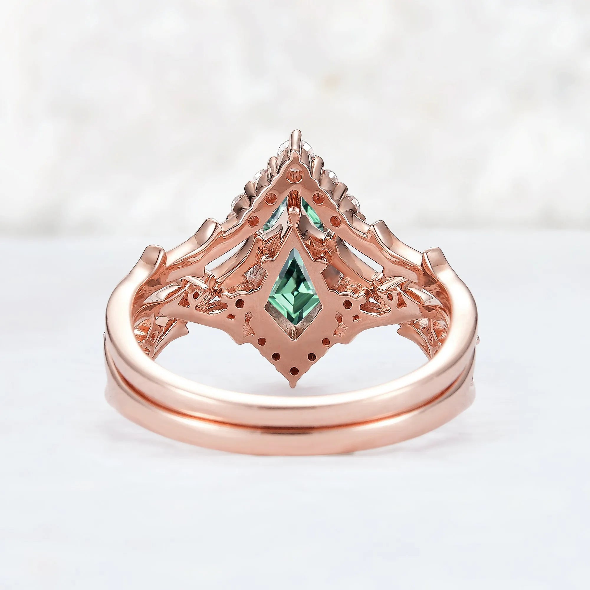 Kite Cut Green Sapphire Twig Wedding Ring Sets 2pcs